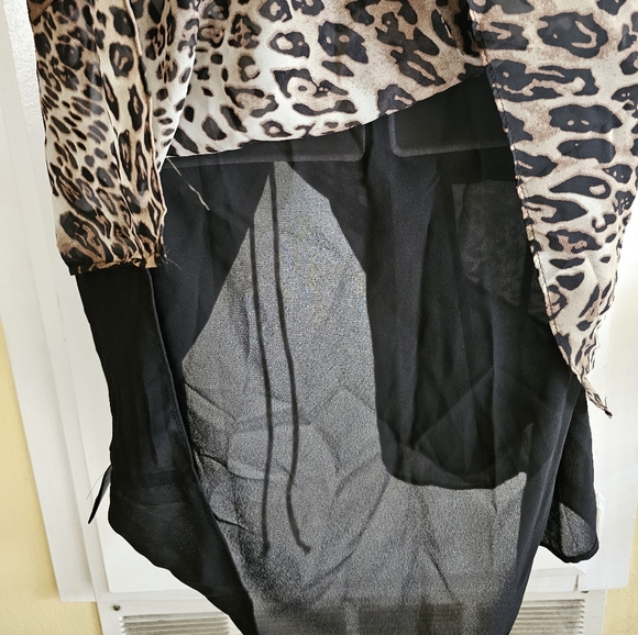 SMALL LEOPARD DRESS 👗 - Picture 12 of 14